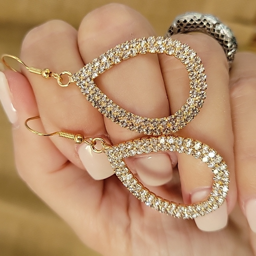 🔥LAST PAIR🔥 Stunning Crystal Teardrop Statement Earrings - Picture 6 of 7